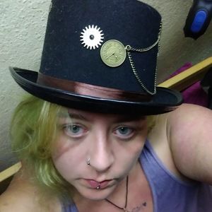 Meet your Posher, Kai